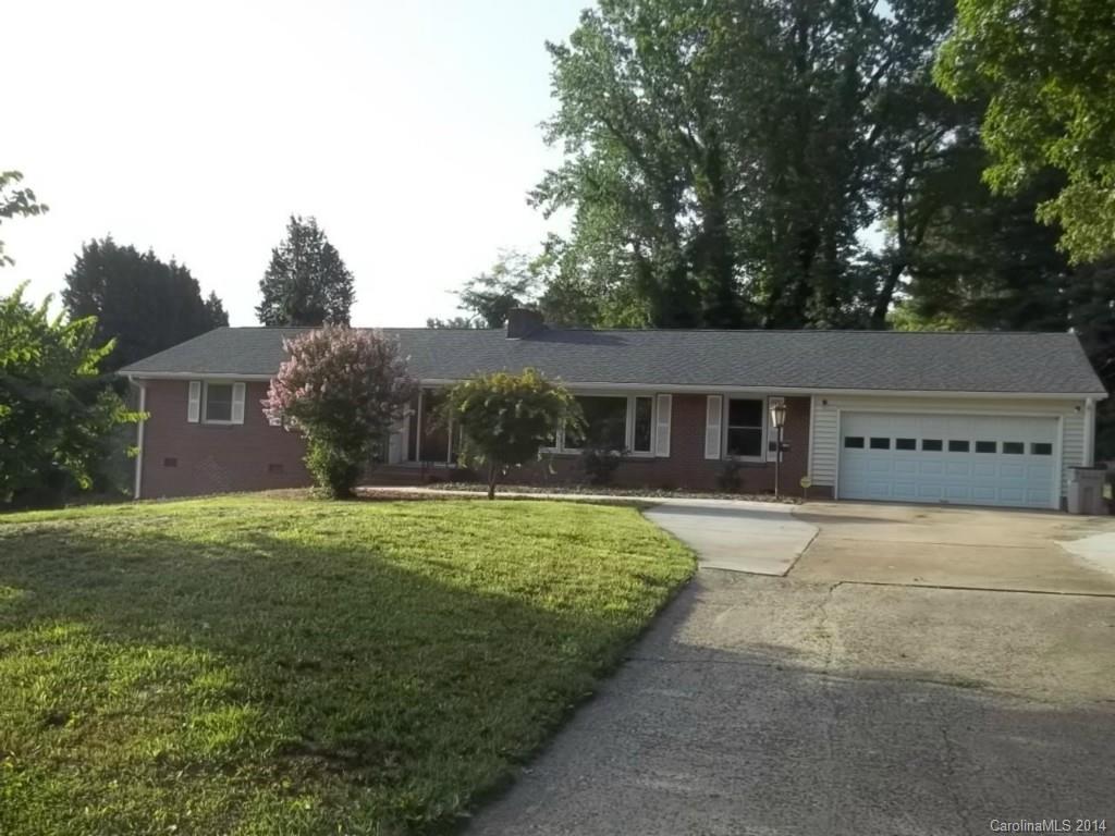 3013 Club Dr., Gastonia, NC 28054