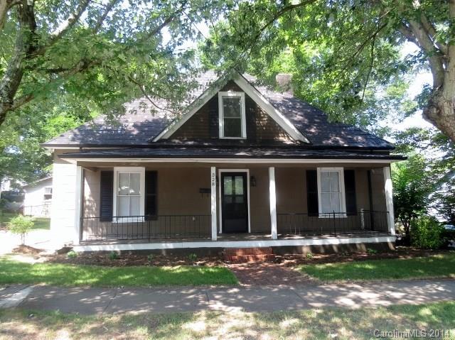 328 S Race St., Statesville, NC 28677