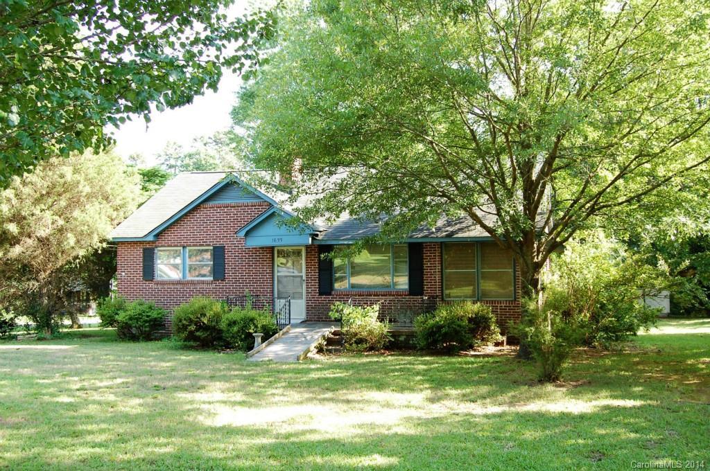 1633 Kelly Rd., Mount Holly, NC 28120