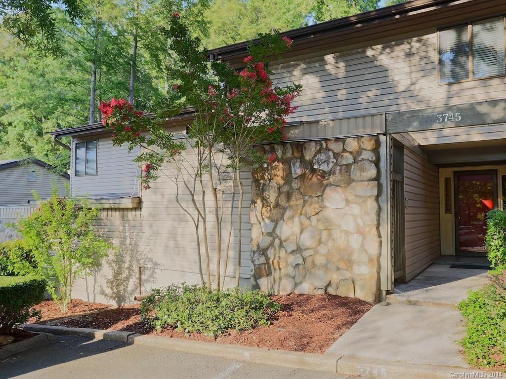 3745 Winding Creek Ln., Charlotte, NC 28226