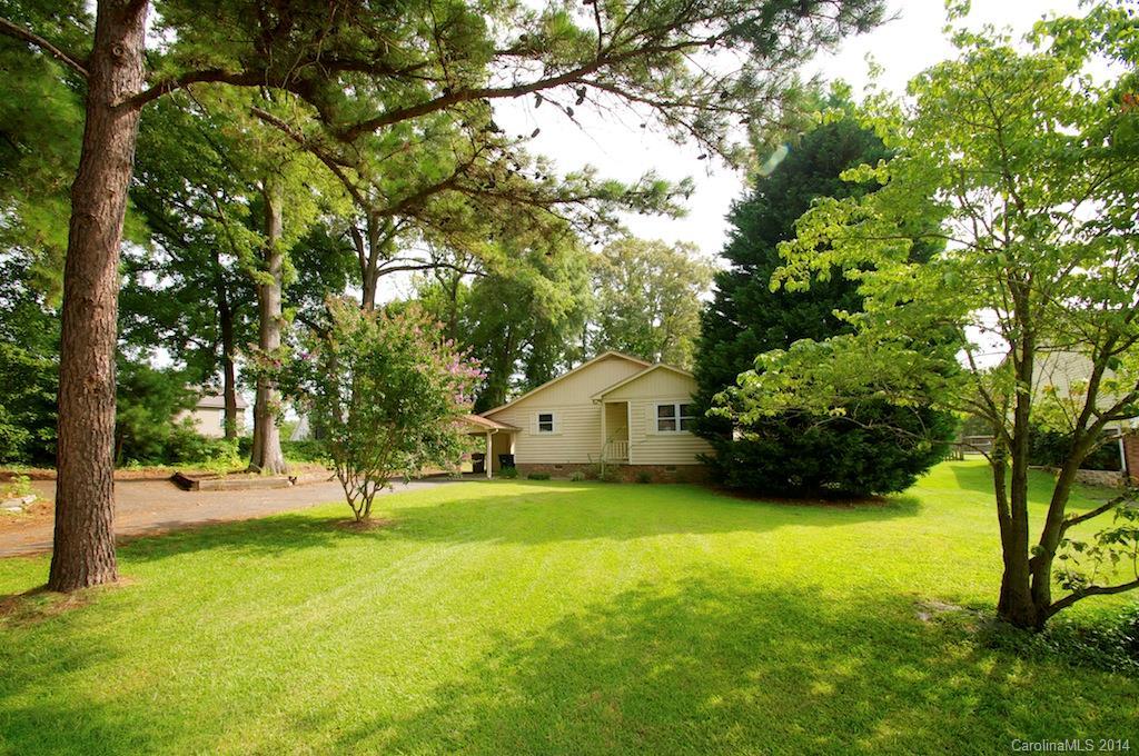 15029 Catawba Cir., Matthews, NC 28104