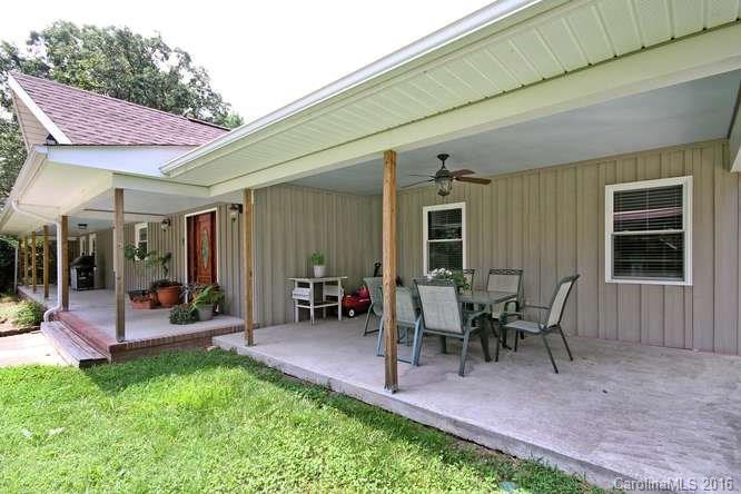 3919 Oakdale Rd., Charlotte, NC 28216