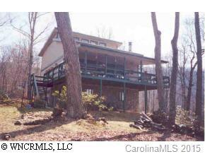 389 Brandywine Rd., Waynesville, NC 28786