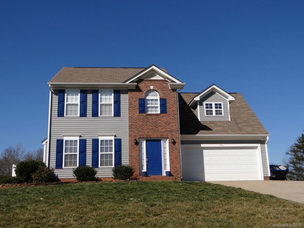 374 Brook Glen Dr., Mooresville, NC 28115