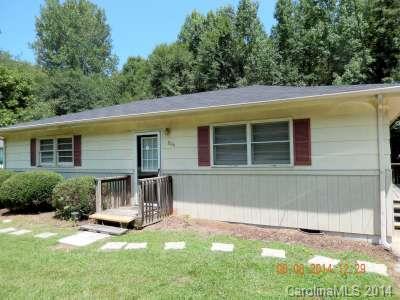 806 Park Rd., Dallas, NC 28034