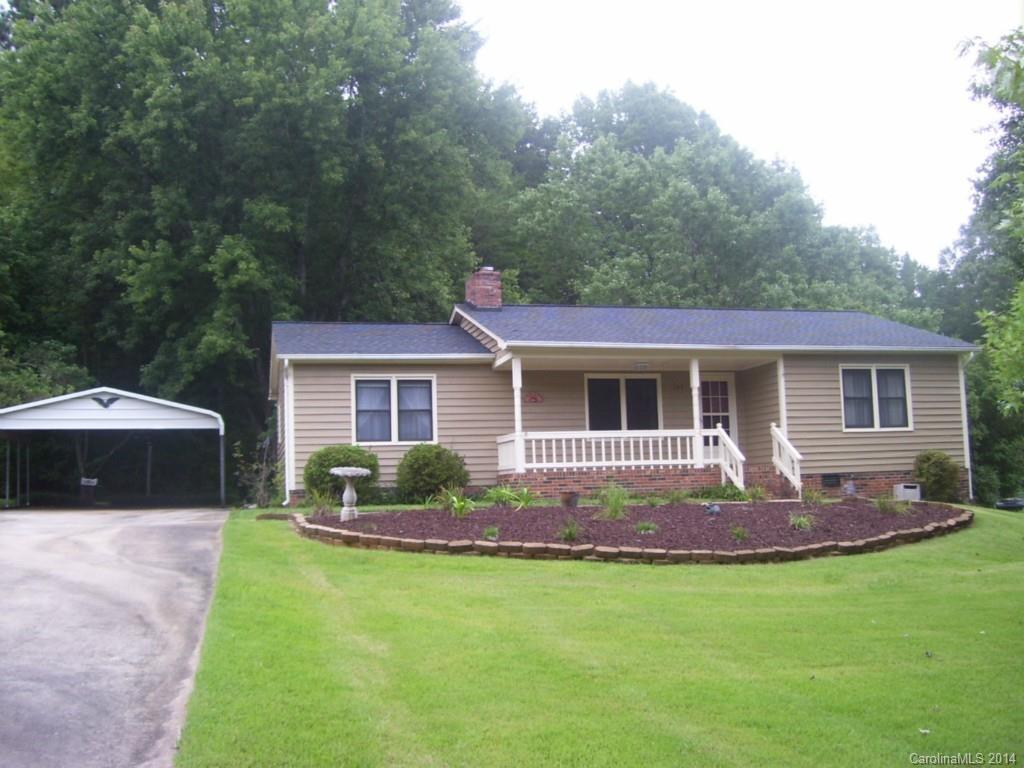 135 Ruthaven Dr., Bessemer City, NC 28016