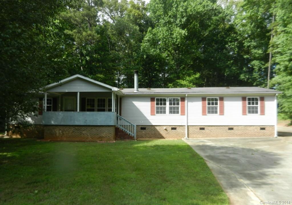 2001 Woodtop Ct., Charlotte, NC 28214