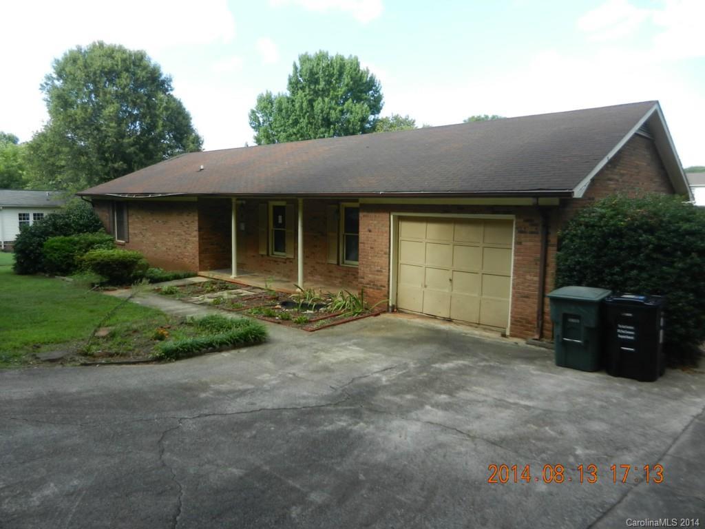 1709 Andover St., Concord, NC 28027