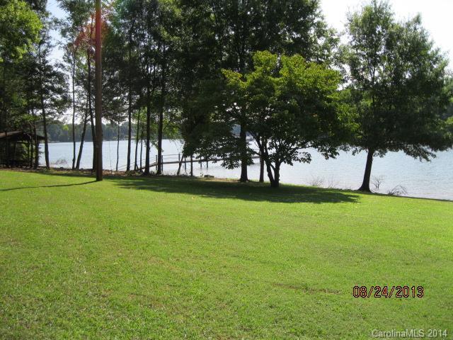 8337 Drena Dr., Sherrills Ford, NC 28673