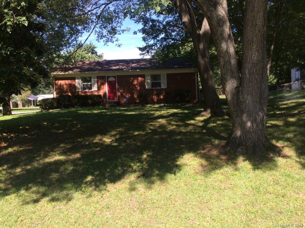 4000 Oak Forest Dr., Charlotte, NC 28215