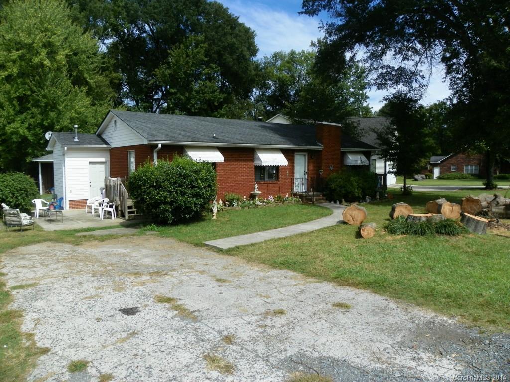 421 Parallel Dr., Harrisburg, NC 28075