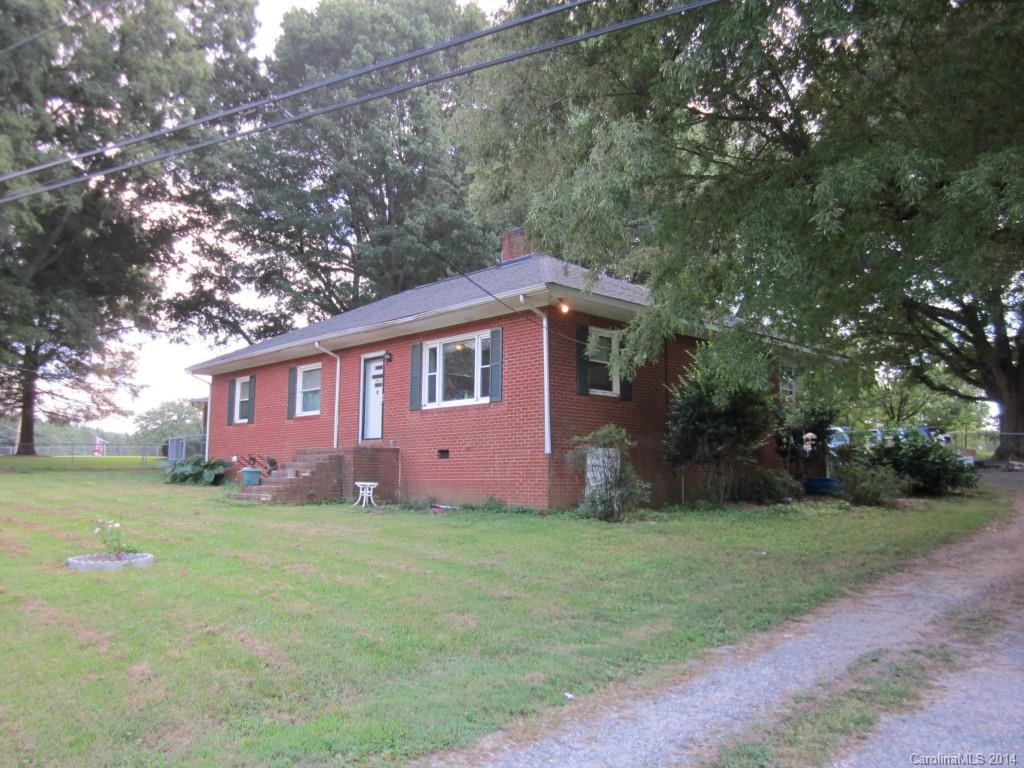 9011 Overhill Rd., Huntersville, NC 28078