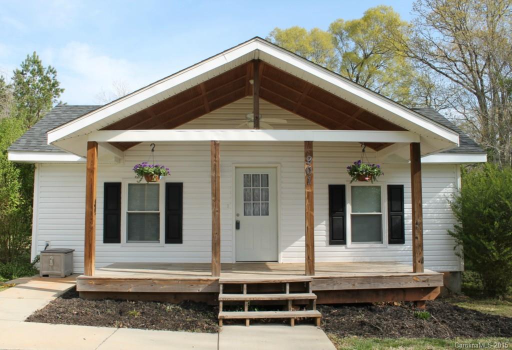 901 Armfield St., Waxhaw, NC 28173