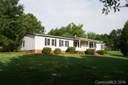 228 Moretz Ct., Hickory, NC 28601
