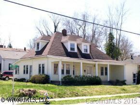 304 8th Avenue West, Hendersonville, NC 28792