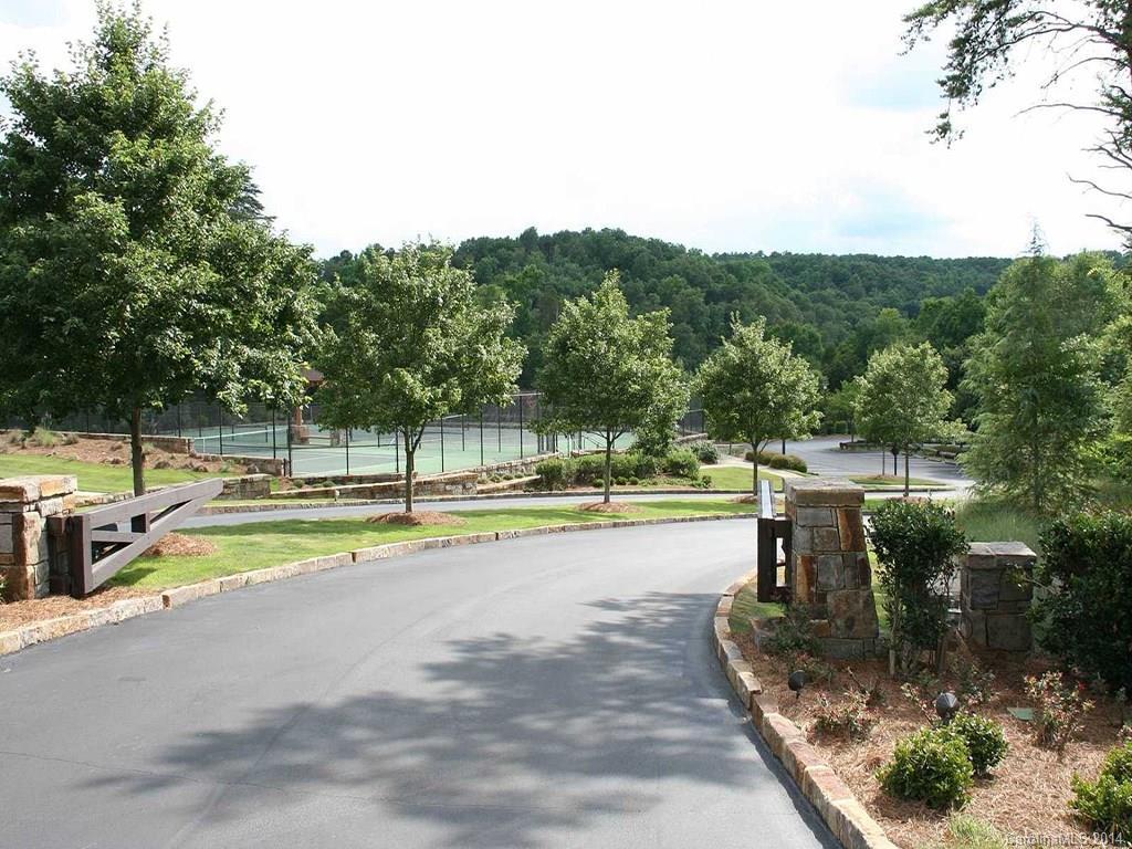 9309 Flying Eagle Ln., Charlotte, NC 28278