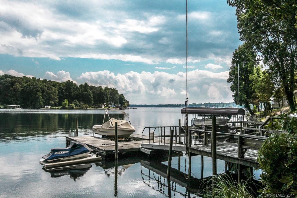 4554 Ina Ln., Sherrills Ford, NC 28673