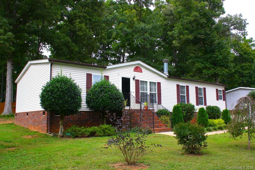 298 Sailwinds Rd., Mooresville, NC 28115