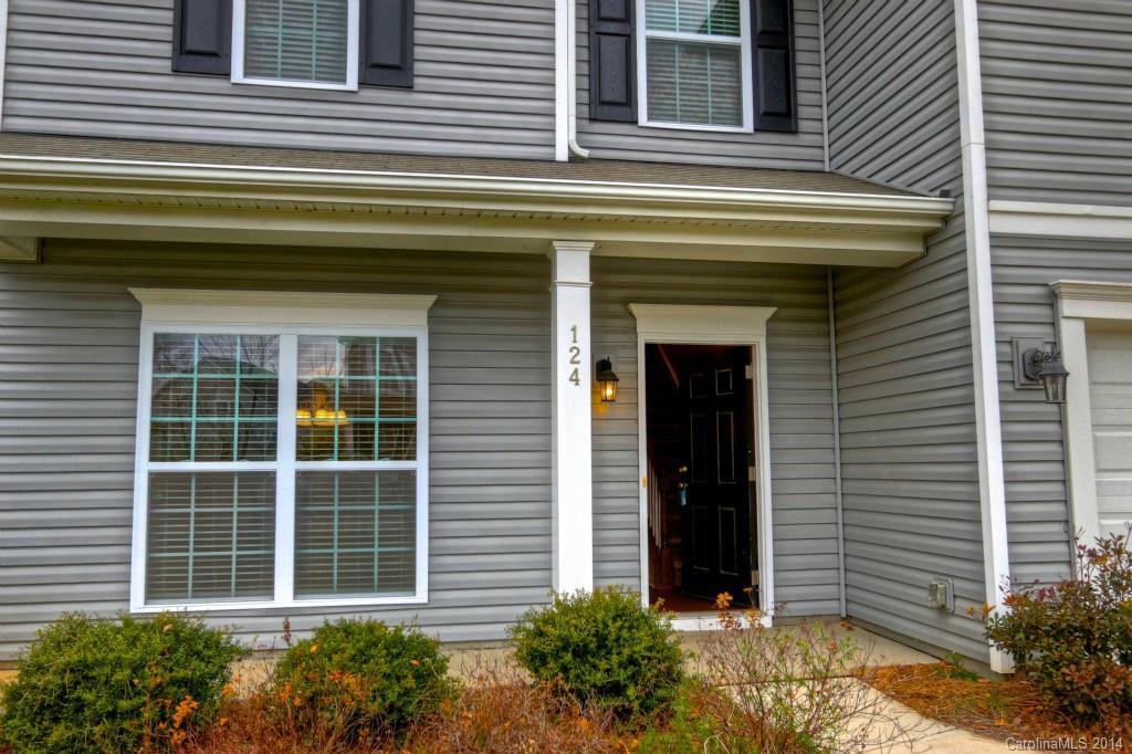 124 Morning Dew Ln., Mount Holly, NC 28120