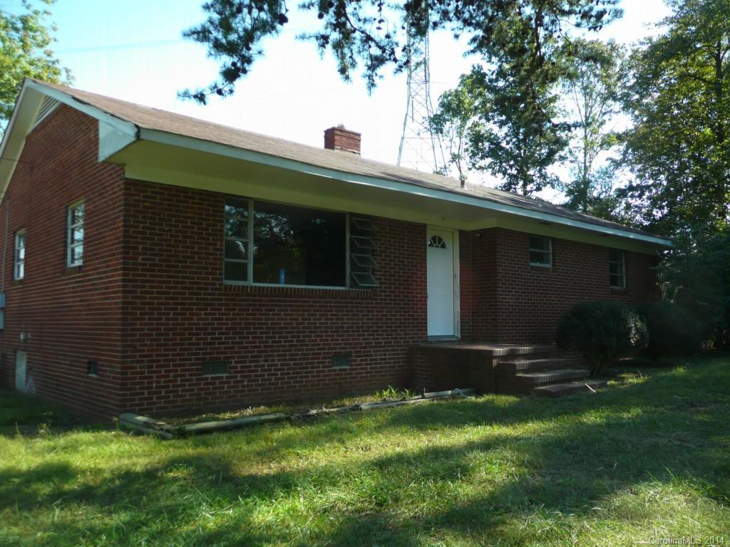 4610 W Mountain Island Dr., Charlotte, NC 28214