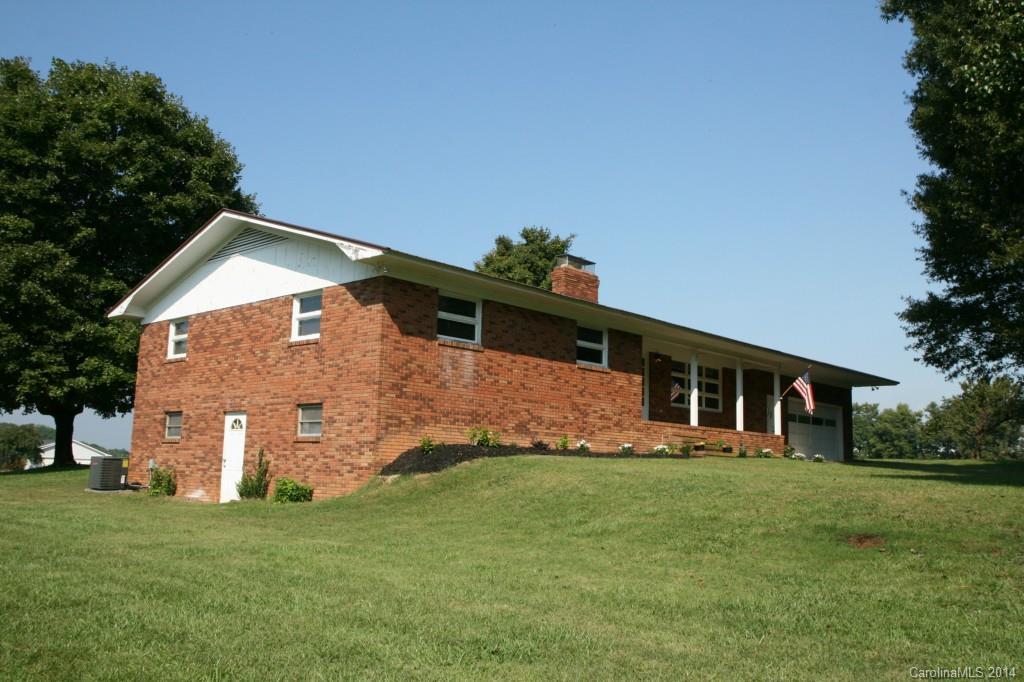 685 Karriker Farms Rd., Mooresville, NC 28115