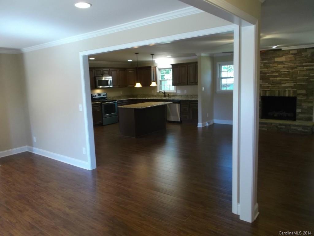 302 Windy Rush Rd., Kannapolis, NC 28081