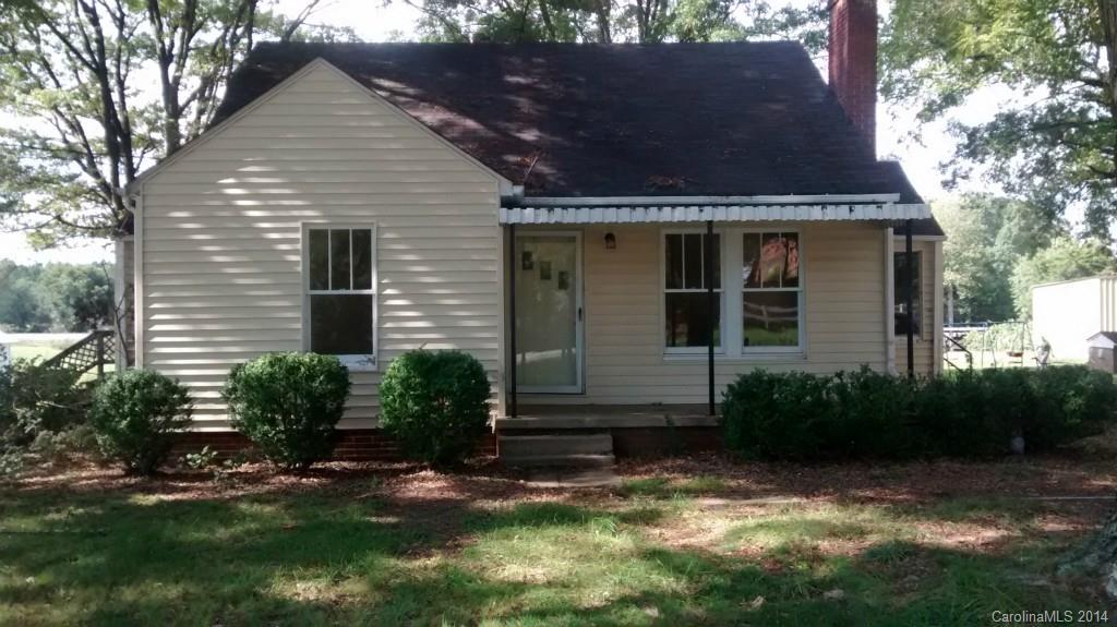 1316 Mecklenburg Hwy., Mooresville, NC 28115