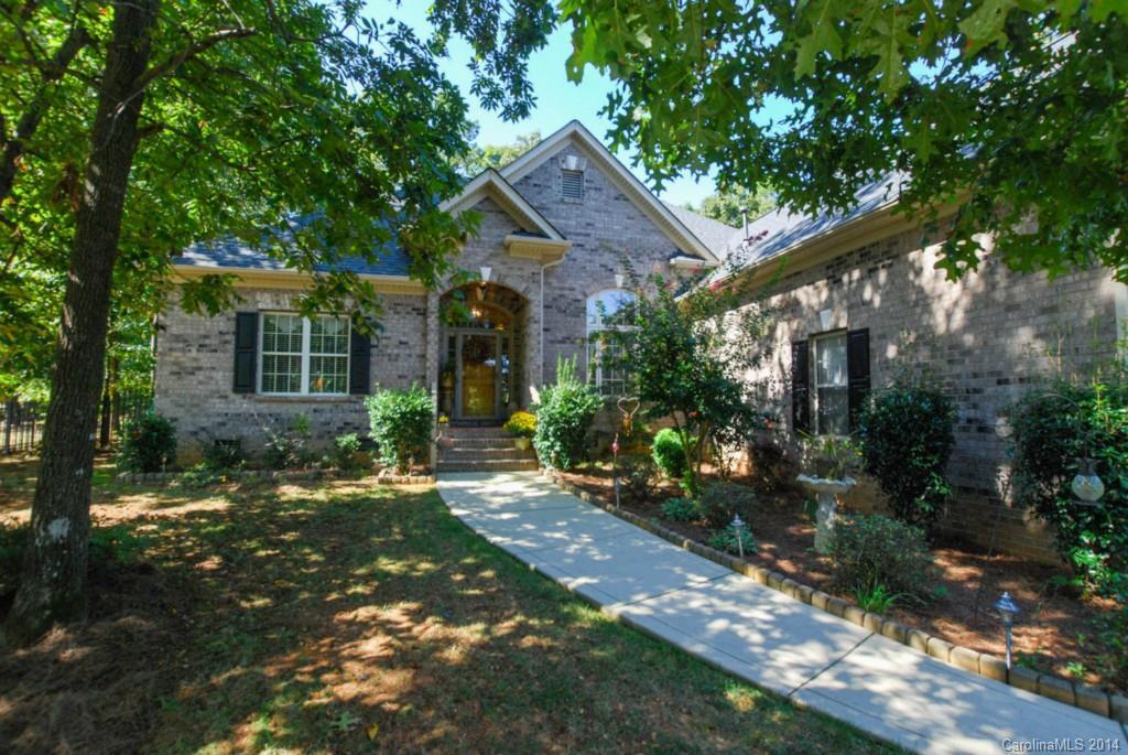 2011 Crismark Dr., Indian Trail, NC 28079