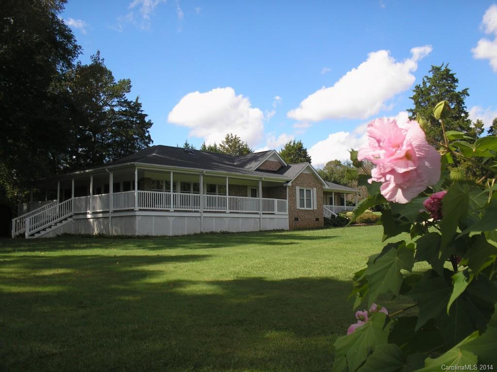 5528 Margaret Wallace Rd., Matthews, NC 28105