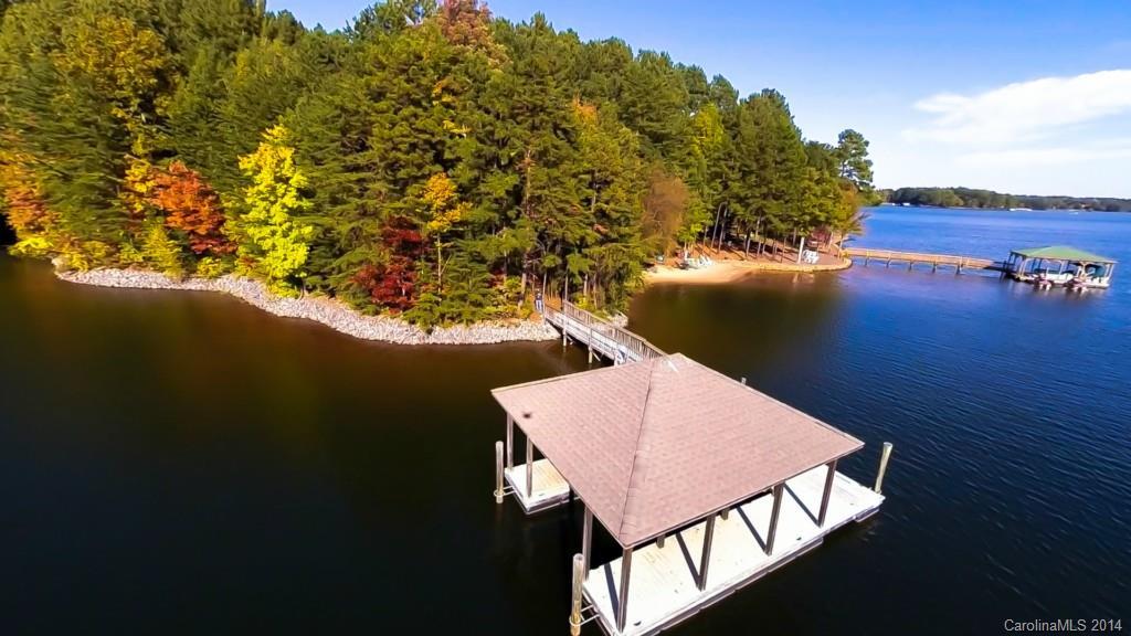 9227 Sherbourne Ln., Sherrills Ford, NC 28673