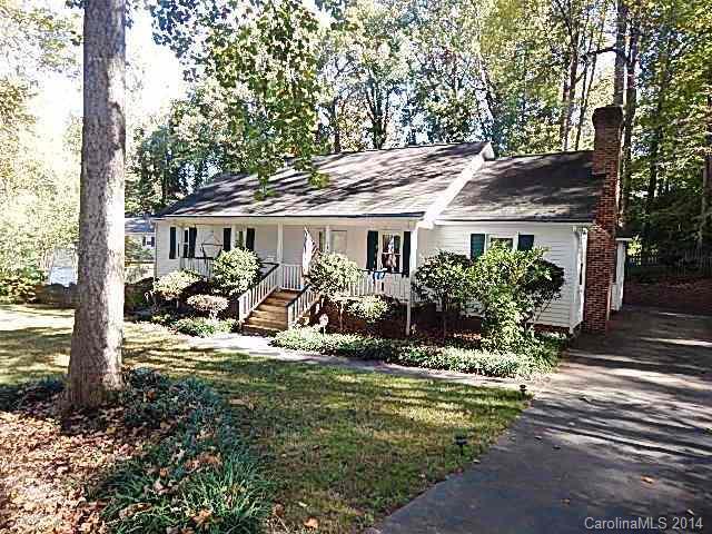 7356 Oakwood Ln., Charlotte, NC 28215
