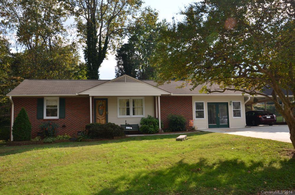 2204 Englewood St., Kannapolis, NC 28083