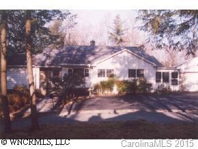 509 Buena Vista Ln., Hendersonville, NC 28791