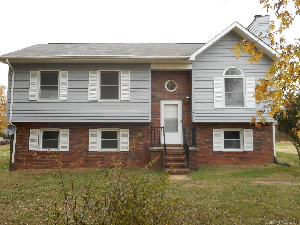 207 Bethesda Rd., Statesville, NC 28677