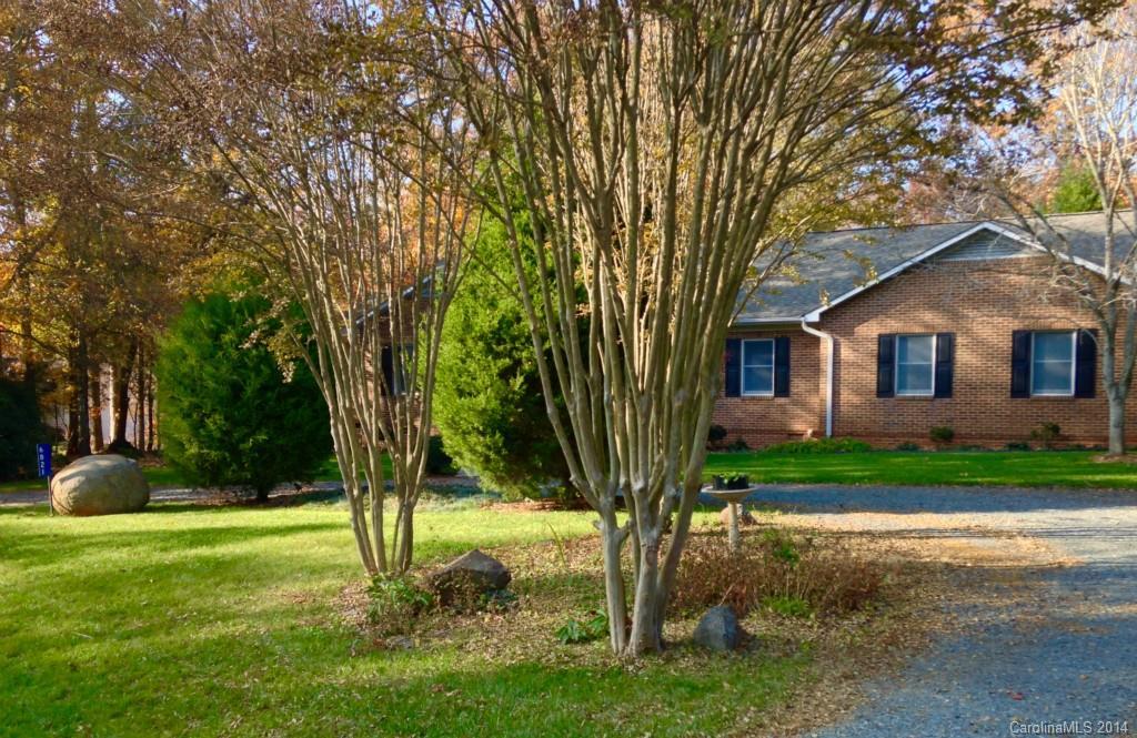 6821 Misty Ln., Waxhaw, NC 28173