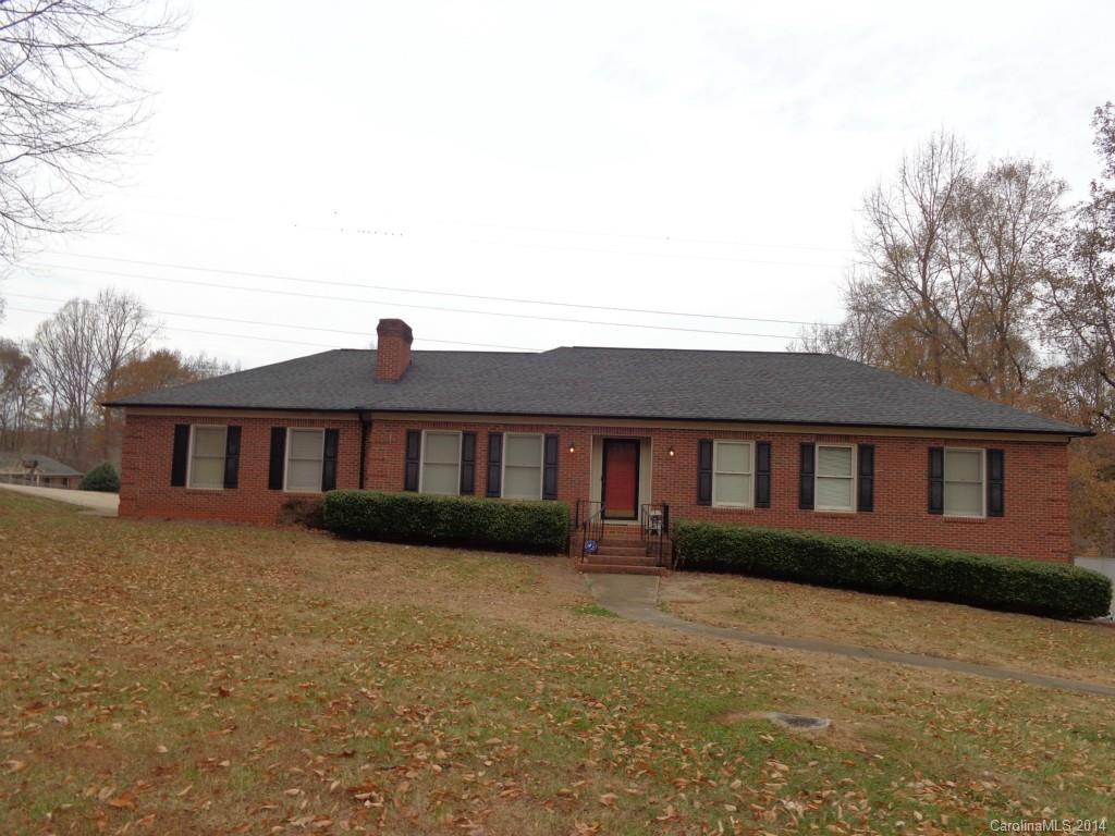 2470 Wellington Dr., Gastonia, NC 28054