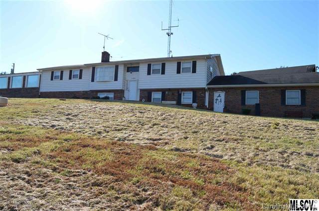 1189 Wagon Wheel Rd., Hickory, NC 28602