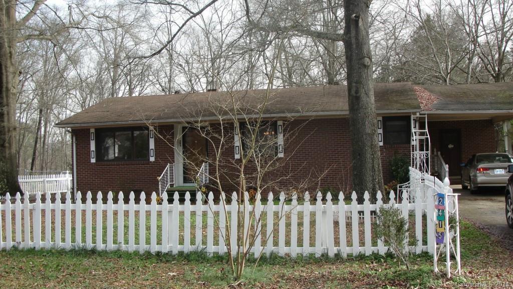 2415 Earley Cir., Kannapolis, NC 28083