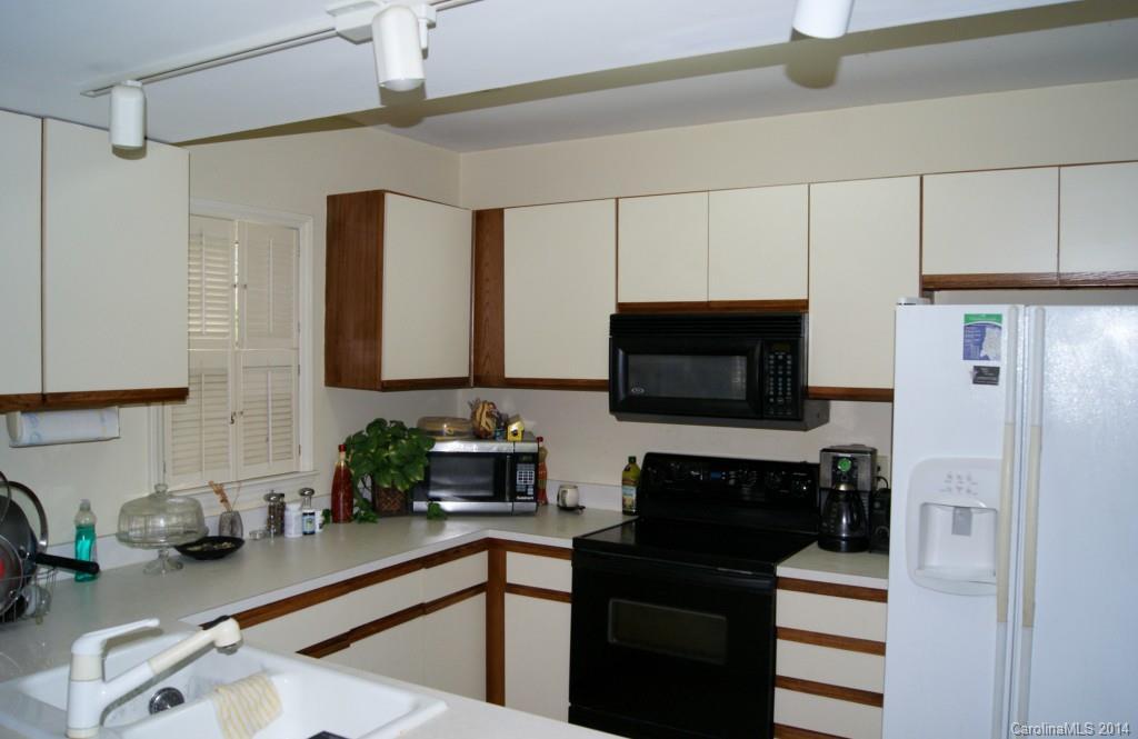 3810 Selwyn Farms Ln. #apt 3, Charlotte, NC 28209