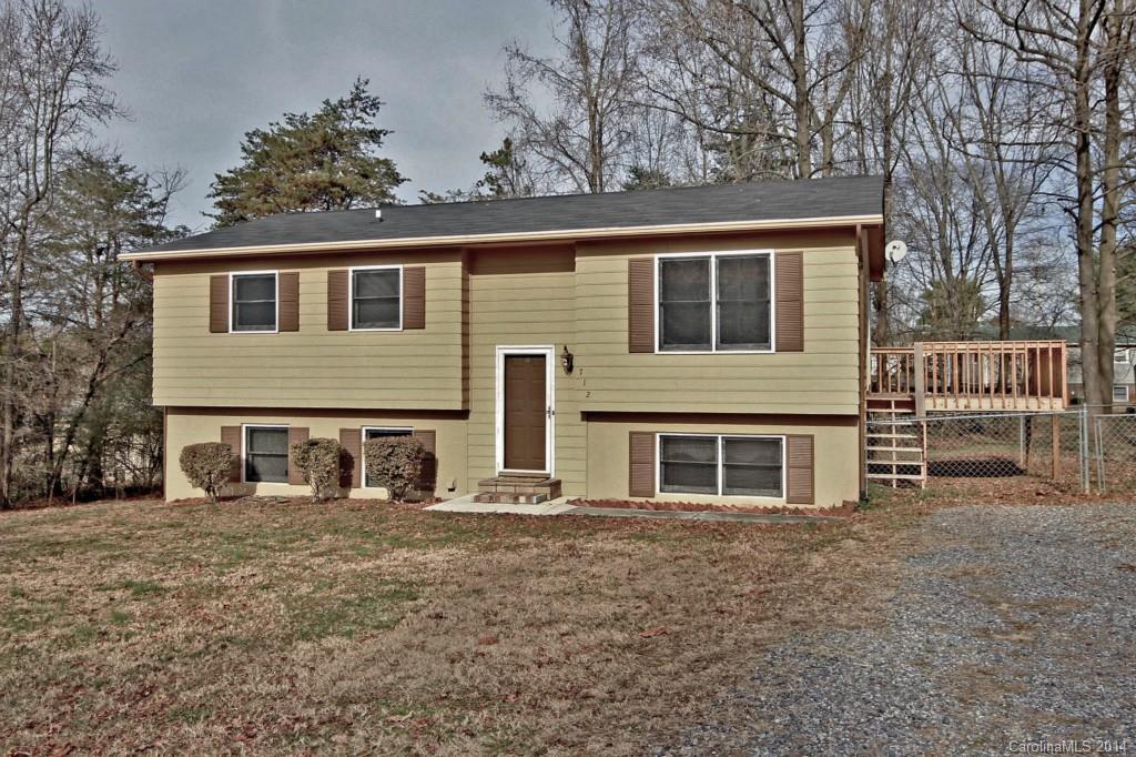 712 Flint Dr., Statesville, NC 28677