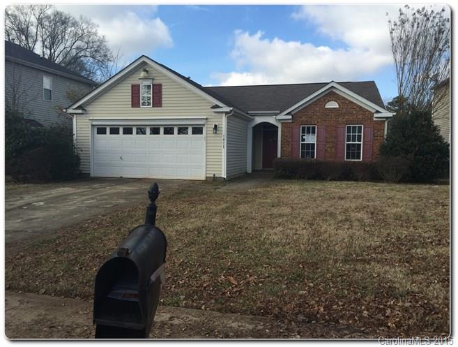 1821 Oakdale Green Dr., Charlotte, NC 28216