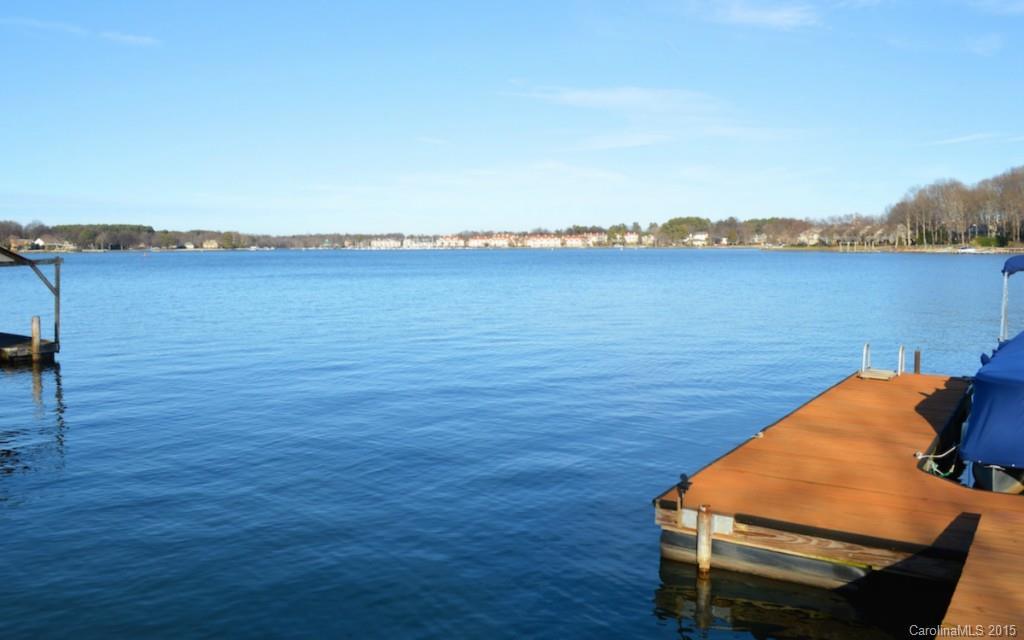 16810 Fidler Ln., Cornelius, NC 28031