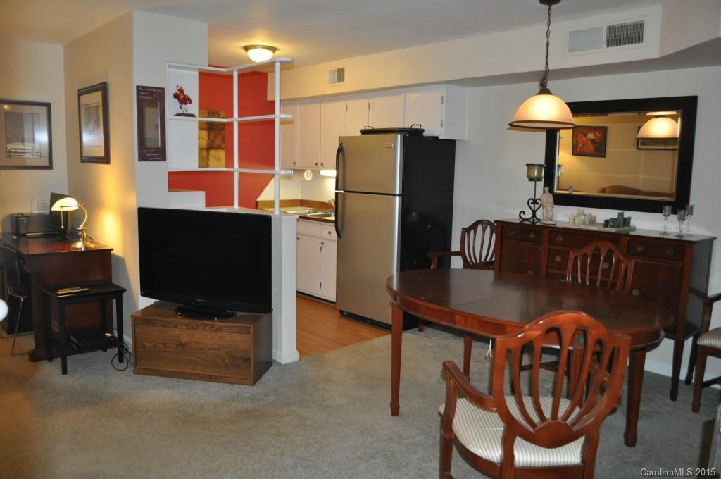 400 Queens Rd. #C5, Charlotte, NC 28207