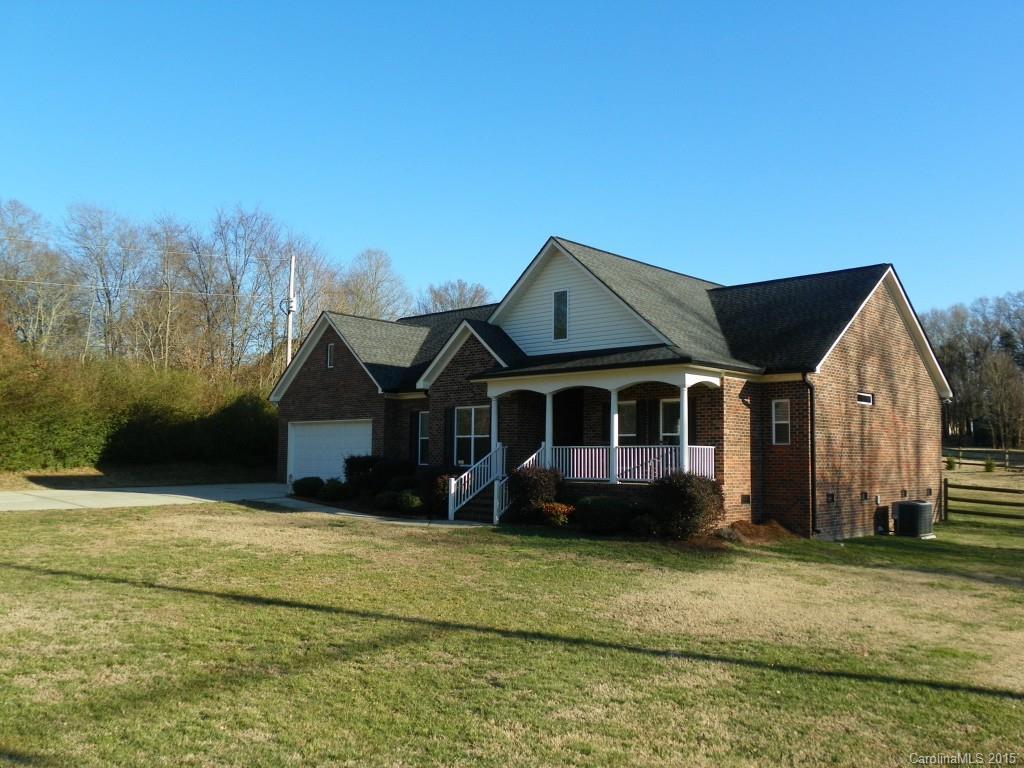 2583 Shamrock Rd., Harrisburg, NC 28075