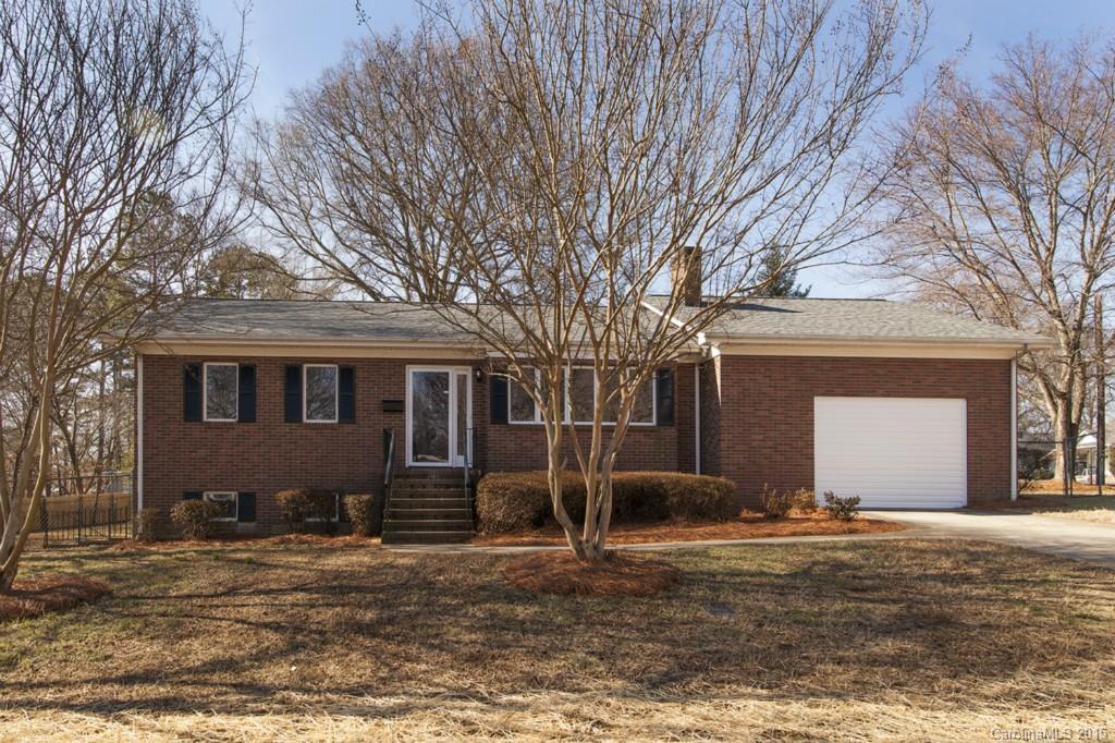 1104 Meadow Ave., Kannapolis, NC 28083