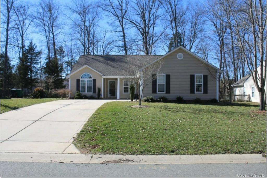 10016 Redbud Tree Ct., Charlotte, NC 28273