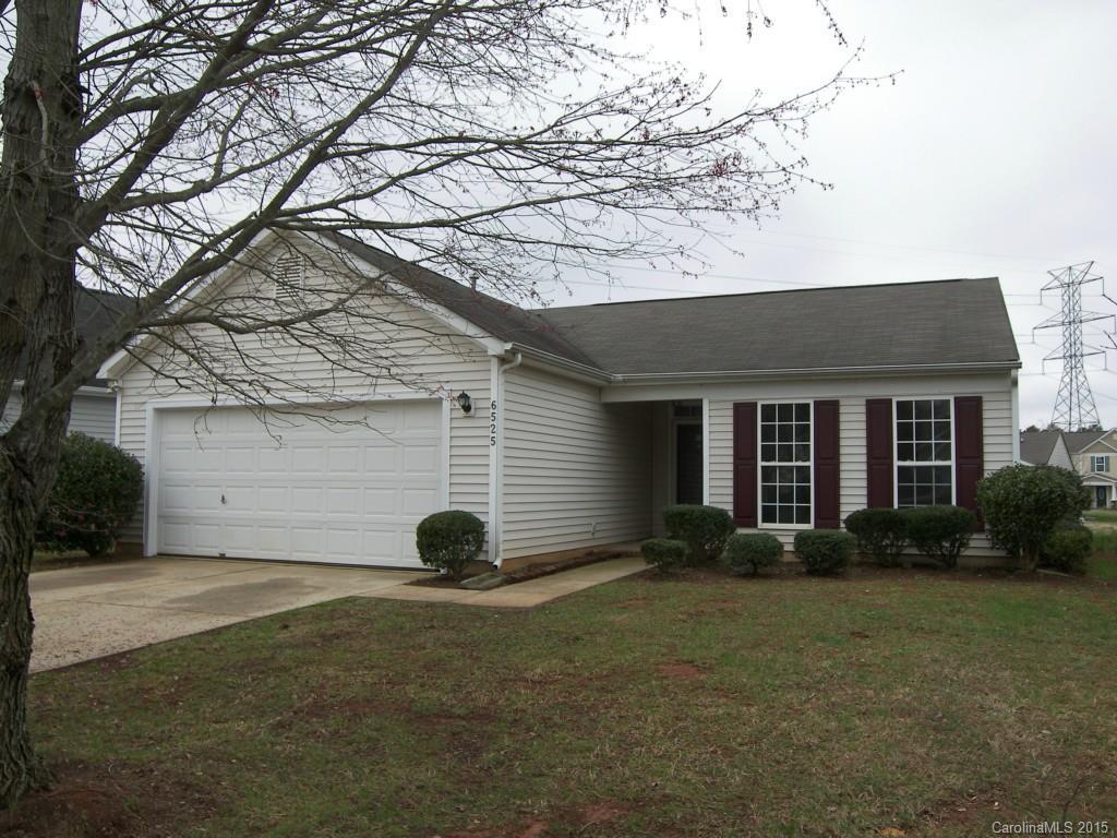 6525 Wandering Creek Dr., Charlotte, NC 28216