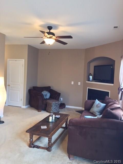 10946 Shelly Renee Dr., Cornelius, NC 28031