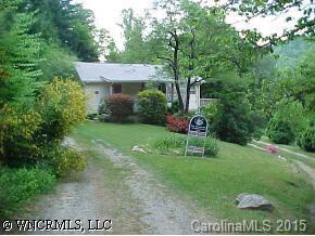 180 Red Turn Dr, Hendersonville, NC 28792