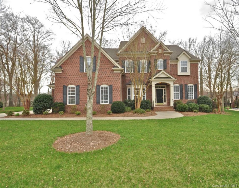 706 Castlestone Ln., Matthews, NC 28104